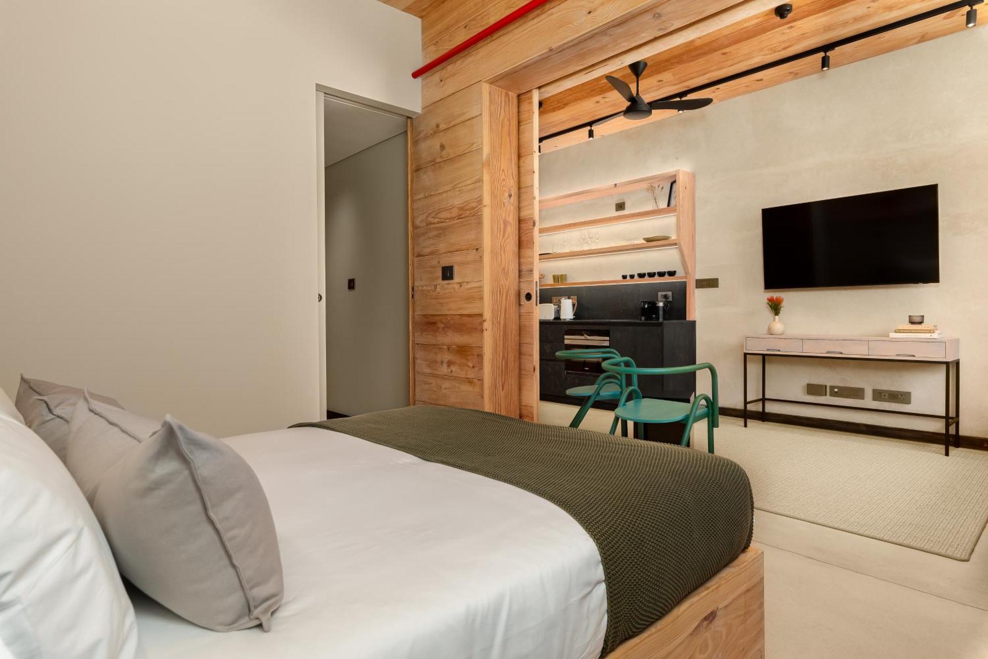 Neighbourgood 84 Harrington Aparthotel 4*